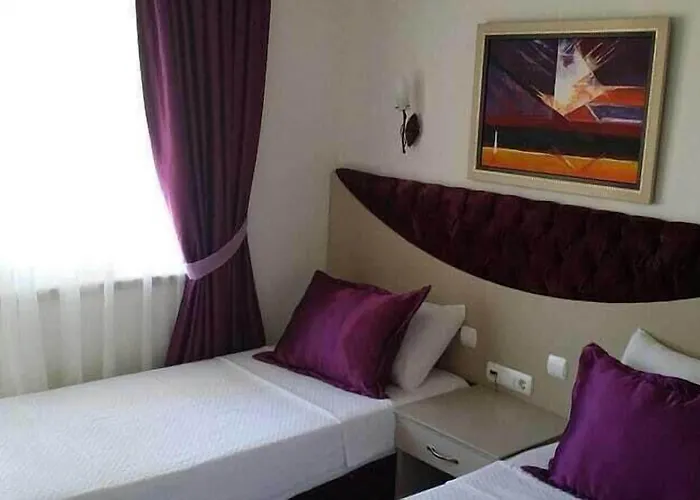 Almena Hotel